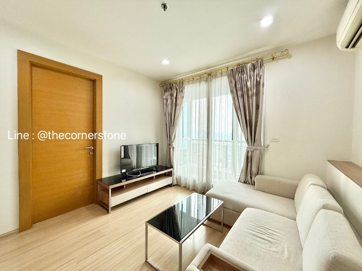 ให้เช่าคอนโดรัชดา ห้วยขวาง : ** Rhythm Ratchada - Huai Khwang **  เฟอร์นิเจอร์ และเครื่องใช้ไฟฟ้าครบครันพร้อมเข้าอยู่ No.250154