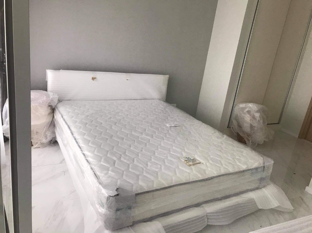 ขายคอนโดนานา : Sale condo Hyde sukhumvit 11 New room never stay (S03-1890)