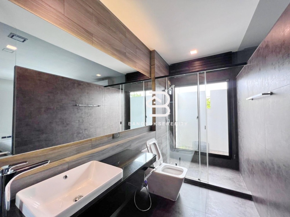 ให้เช่าบ้านบางนา แบริ่ง ลาซาล : ให้เช่าทาวน์โฮมที่ Vive บางนา กม.7