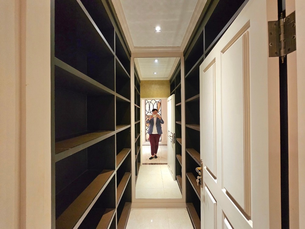 ขายบ้านแจ้งวัฒนะ เมืองทอง : ขาย บ้านเดี่ยว พร้อมอาคารออฟฟิศ ในหมู่บ้าน เศรษฐสิริ แจ้งวัฒนะ-ประชาชื่น 5 ห้องนอน Built-in ทั้งหลัง 118.7 ตร.ว. หน้าบ้านติดสวนส่วนกลาง ต.บ้านใหม่ อ.ปากเกร็ด จ.นนทบุรี