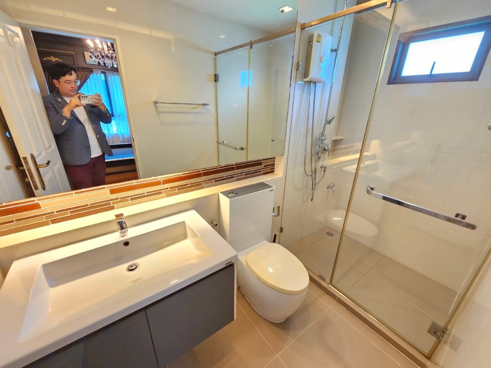 ขายบ้านแจ้งวัฒนะ เมืองทอง : ขาย บ้านเดี่ยว พร้อมอาคารออฟฟิศ ในหมู่บ้าน เศรษฐสิริ แจ้งวัฒนะ-ประชาชื่น 5 ห้องนอน Built-in ทั้งหลัง 118.7 ตร.ว. หน้าบ้านติดสวนส่วนกลาง ต.บ้านใหม่ อ.ปากเกร็ด จ.นนทบุรี