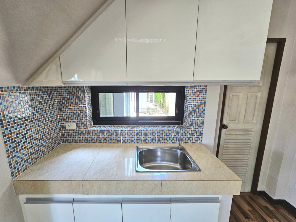 ขายบ้านแจ้งวัฒนะ เมืองทอง : ขาย บ้านเดี่ยว พร้อมอาคารออฟฟิศ ในหมู่บ้าน เศรษฐสิริ แจ้งวัฒนะ-ประชาชื่น 5 ห้องนอน Built-in ทั้งหลัง 118.7 ตร.ว. หน้าบ้านติดสวนส่วนกลาง ต.บ้านใหม่ อ.ปากเกร็ด จ.นนทบุรี