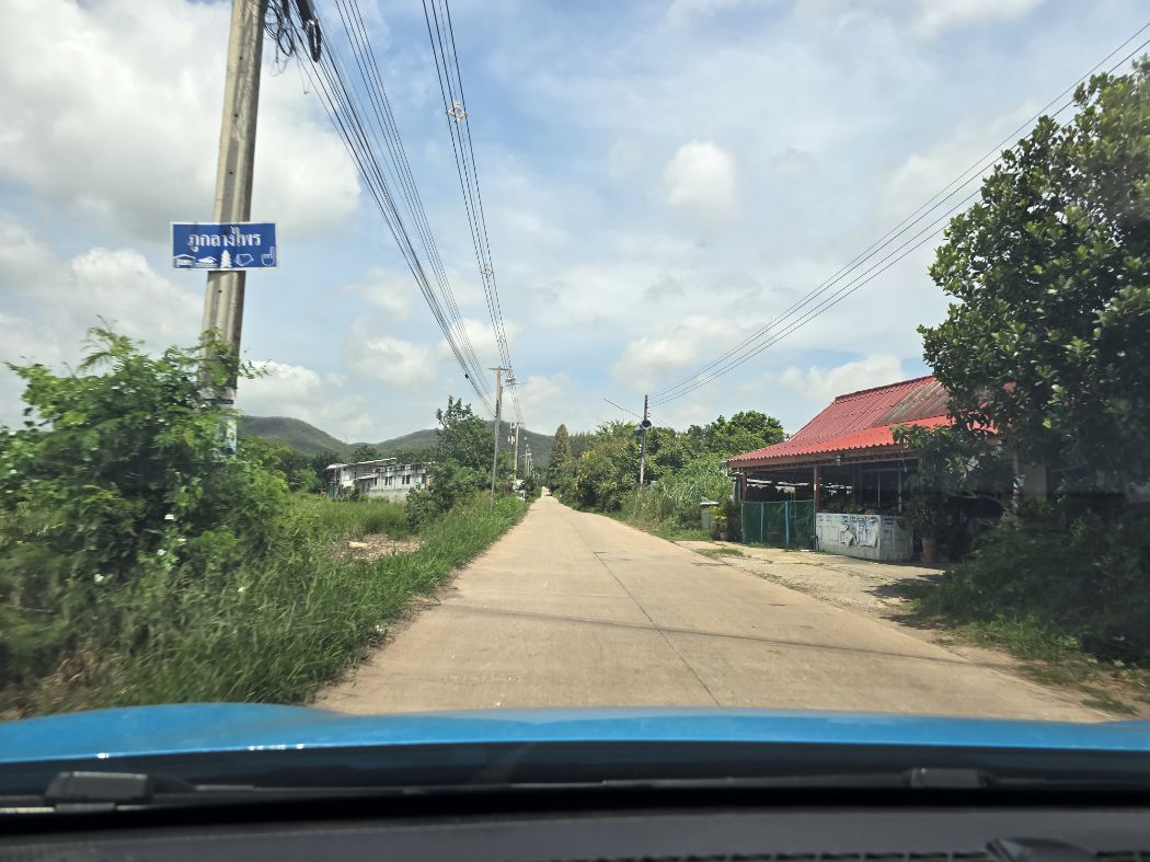 For SaleLandPak Chong KhaoYai : Land for sale, good atmosphere, suitable for building a house or resort, selling 1 rai.