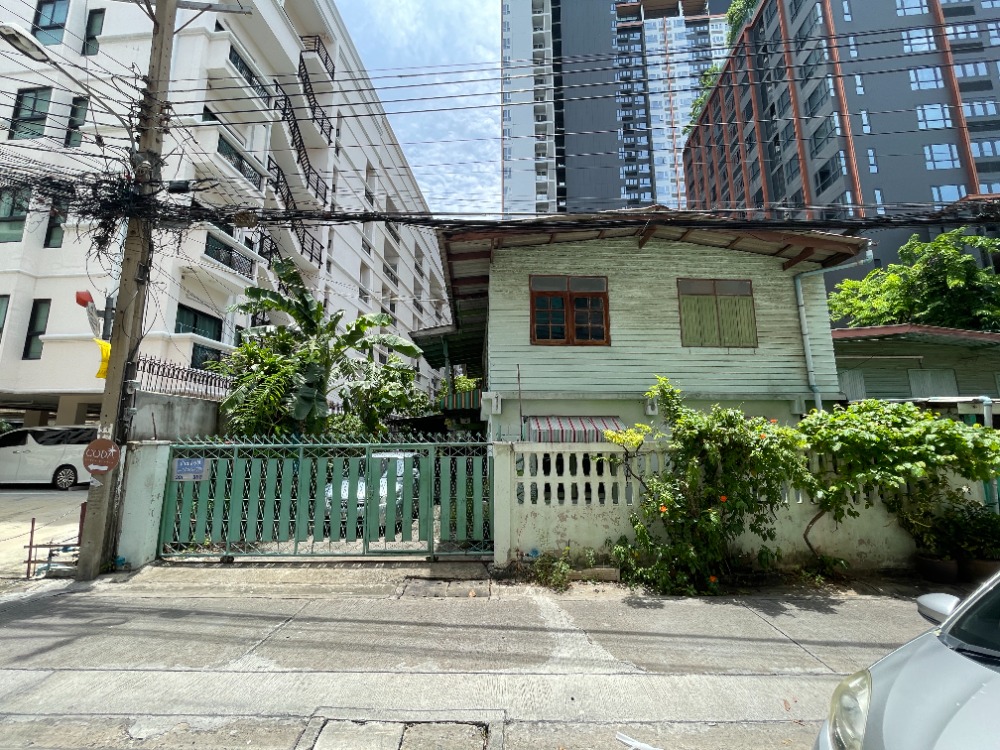 ขายที่ดินรัชดา ห้วยขวาง : ที่ดิน รัชดา 14 / 210 ตารางวา (ขาย), Land Ratchada 14 / 210 Square Wa (FOR SALE) TPM353