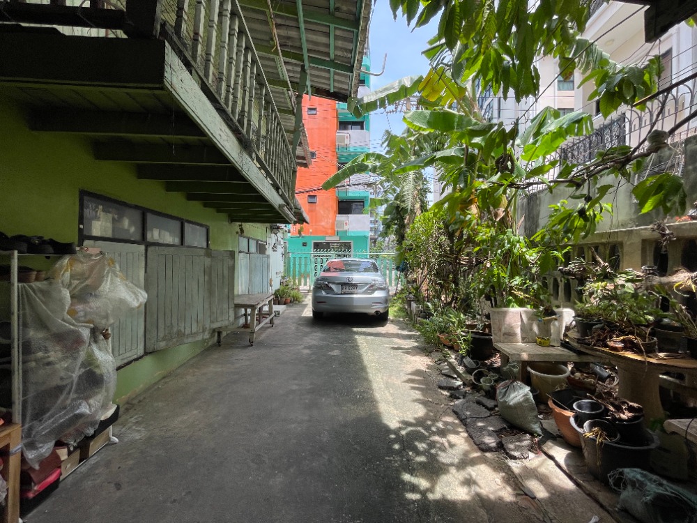 ขายที่ดินรัชดา ห้วยขวาง : ที่ดิน รัชดา 14 / 210 ตารางวา (ขาย), Land Ratchada 14 / 210 Square Wa (FOR SALE) TPM353