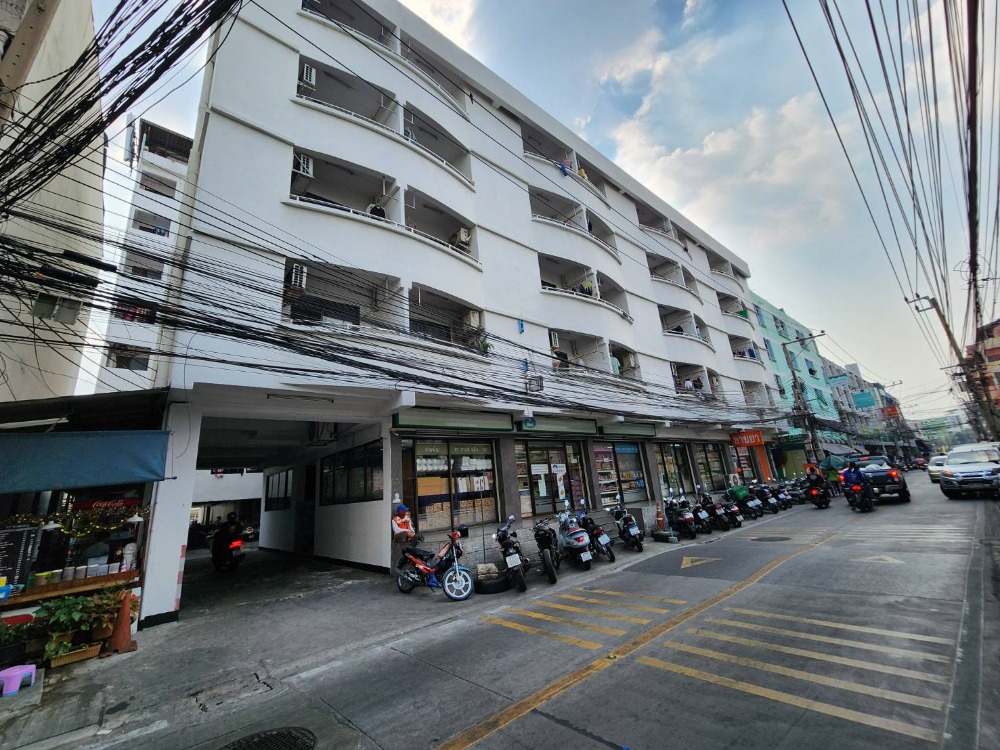 ขายกิจการโรงแรม & กิจการอพาร์ตเมนต์ลาดพร้าว101 แฮปปี้แลนด์ : 264 ห้องผู้เช่าเต็ม! 645 ตร.วา ติดถนนสองฝั่ง ลาดพร้าว 112-114 ขายอพาร์ทเม้นท์ 3 ตึก ใจกลางแหล่งจ้างงาน ทะลุรามคำแหง 53 เชื่อมประดิษฐ์มนูธรรม ใกล้ MRT มหาดไทย!!