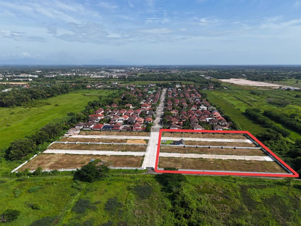 ขายที่ดินนครศรีธรรมราช : ขาย ที่ดิน จัดสรรยกโซน 28 แปลง ในเมืองนครศรีฯหมู่บ้านสยามนครธานี 6 ไร่ 99.6 ตร.วา เหมาะสำหรับนักพัฒนาสร้างบ้านขาย