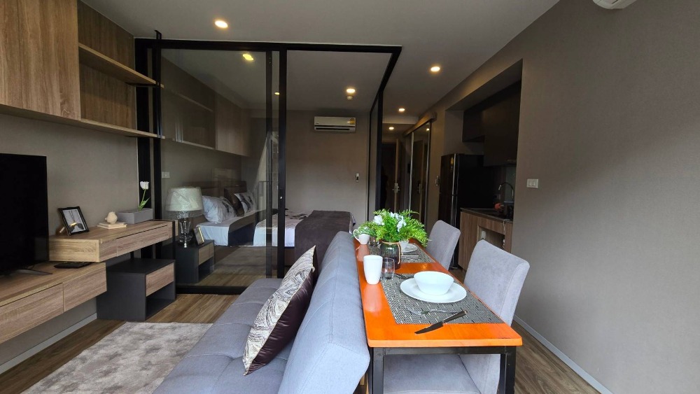 ขายคอนโดสาทร นราธิวาส : 📢ด่วน! ขายคอนโดรีเซล 1 ห้องนอน โครงการ Blossom สาทร ใจกลางเมือง เริ่มต้นเพียง 3.03 ล้านบาท!