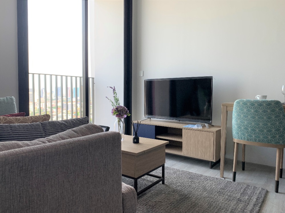 ให้เช่าคอนโดสุขุมวิท อโศก ทองหล่อ : High floor! 1 Bedroom at XT Ekkamai by Nestcovery Realty