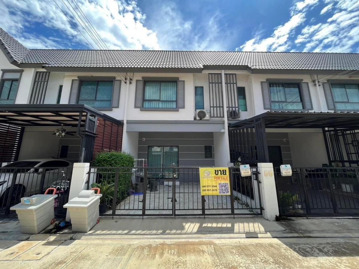 For RentTownhomePathum Thani,Rangsit, Thammasat : For rent: 2-storey townhouse, Modi Villa, Ratchapruek, Tiwanon 345, brand new, owner has barely lived in it, near Denla International School