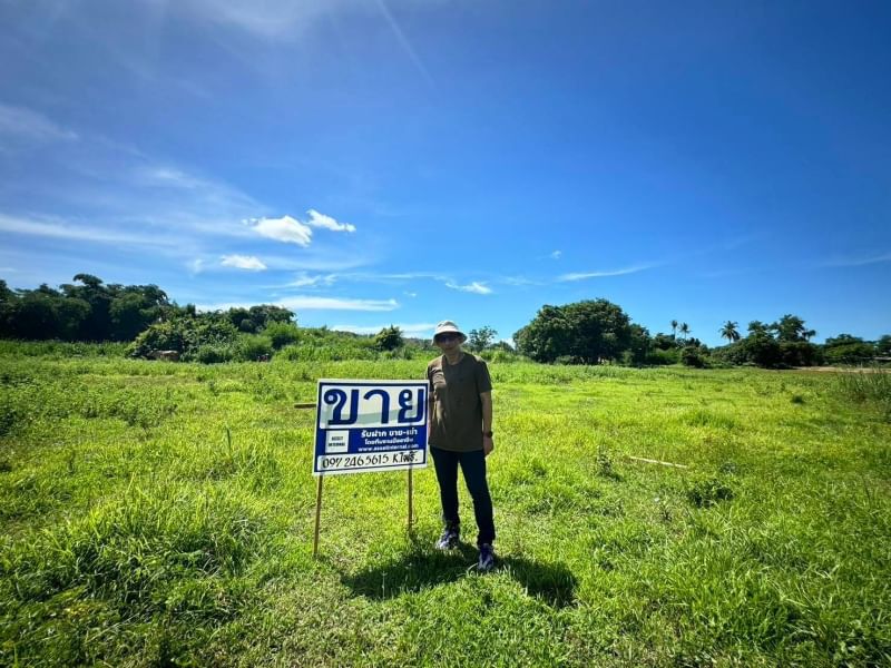 ขายที่ดินหัวหิน ประจวบคีรีขันธ์ : ขาย ที่ดิน 1 ไร่ 1 งาน 22 ตารางวา  ติดถนนเมนหลักโครงการไร่แลนด์ ต.หินเหล็กไฟ อ.หัวหิน จ.ประจวบคีรีขันธ์