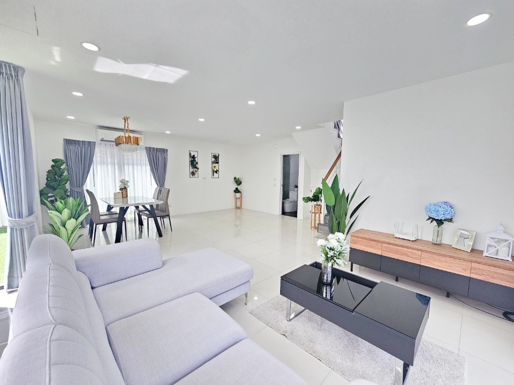 For SaleHouseLadkrabang, Suwannaphum Airport : K-5941 Urgent sale! Twin house, Pruksa WE/2 On Nut Rama 9, corner house, near Airport Link