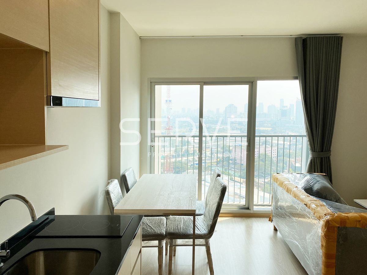 For RentCondoRatchadapisek, Huaikwang, Suttisan : Corner unit 2 Beds  Nice Room City view Good Location Next to MRT Thailand Cultural Centre Station, 80 m.  @  Noble Revolve Ratchada 
