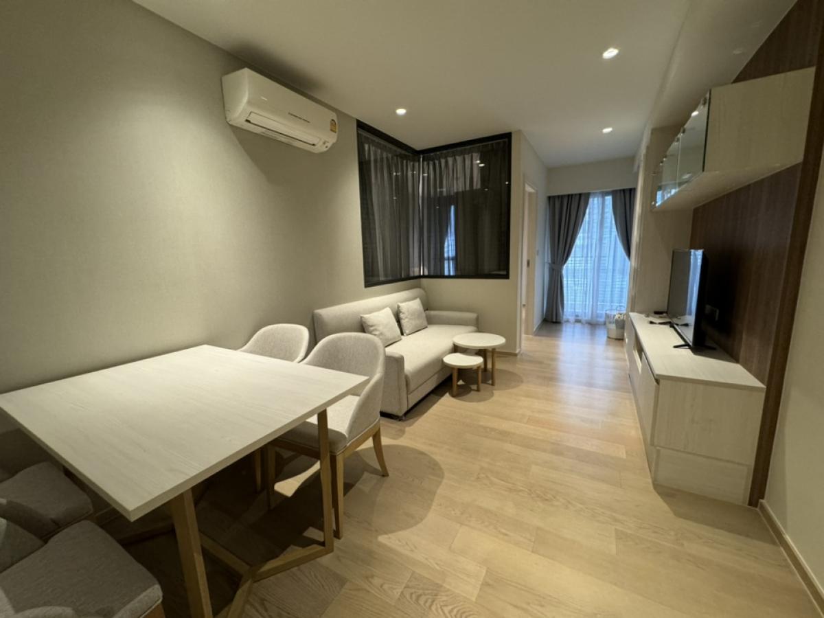 ให้เช่าคอนโดสุขุมวิท อโศก ทองหล่อ : 🎉 Rent Runesu Thonglor 5 - 1 Bedroom 🎉 44 sqm Floor 6 🎉 Beautiful unit 🎉 40,000 baht/month