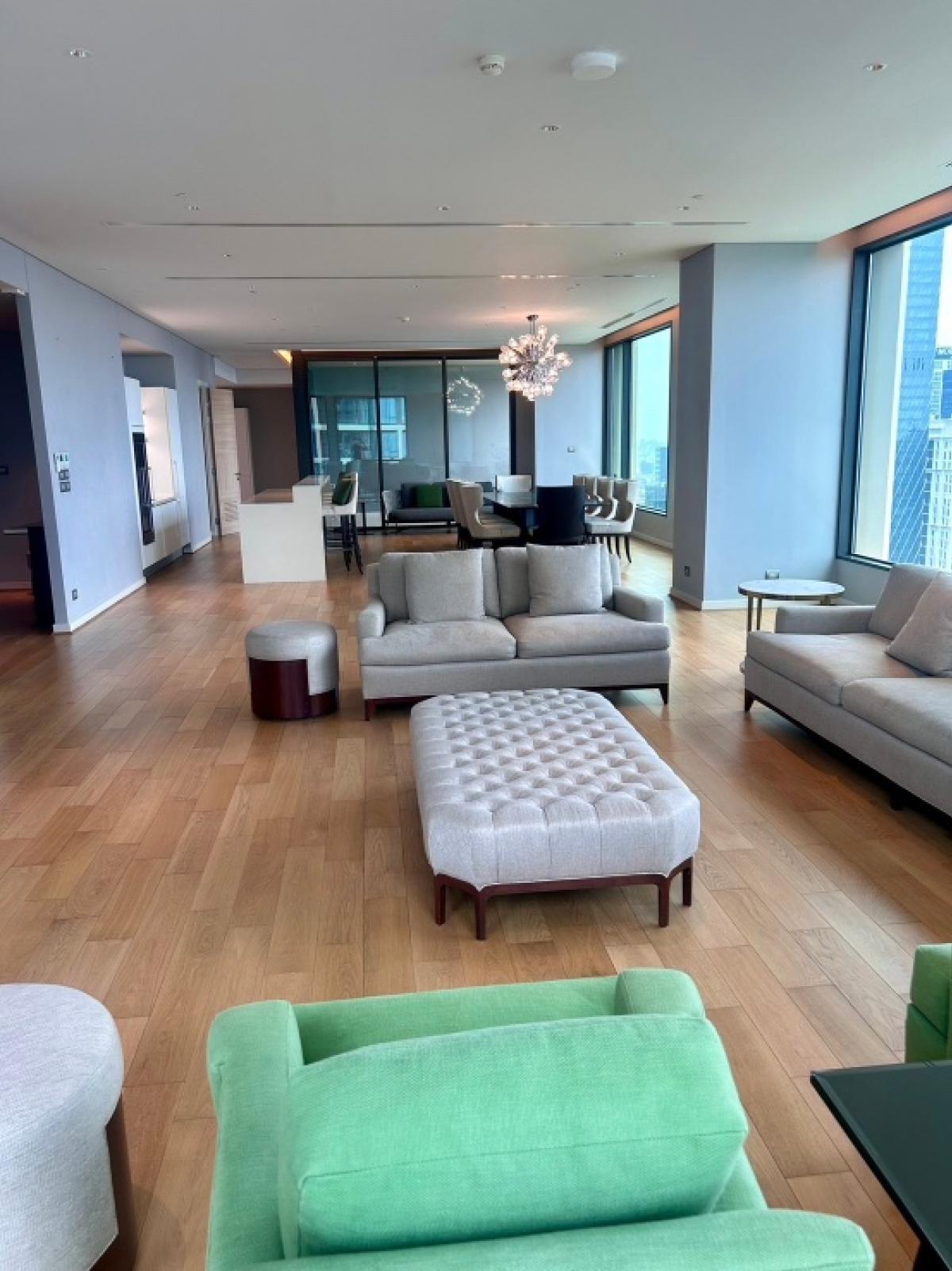 For RentCondoWitthayu, Chidlom, Langsuan, Ploenchit : Sindhorn Residence for Rent/Sell