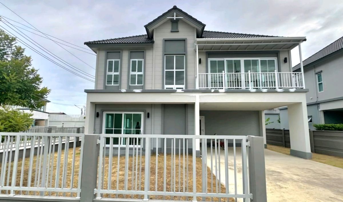 ให้เช่าบ้านสมุทรปราการ สำโรง : ให้เช่าบ้านเดี่ยว 2 ชั้น 75ตรว.อยู่ถนนสุขุมวิท-บางปู ใกล้โรบินสันสมุทรปราการ