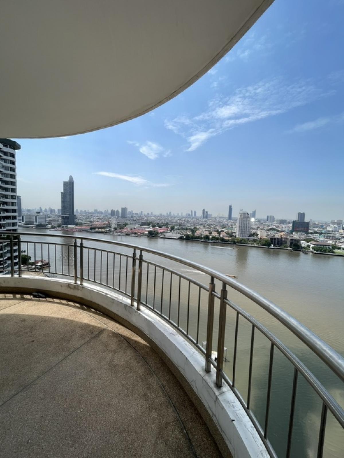 ขายคอนโดวงเวียนใหญ่ เจริญนคร : (OWNER) River Front 3 Bed 4 Bath 192 SQM discount 3,600,000  🔥🔥 วิวพลุ + แม่น้ำเต็ม  ห้องเทพสุดของตึก ไม่มีขายในตลาด