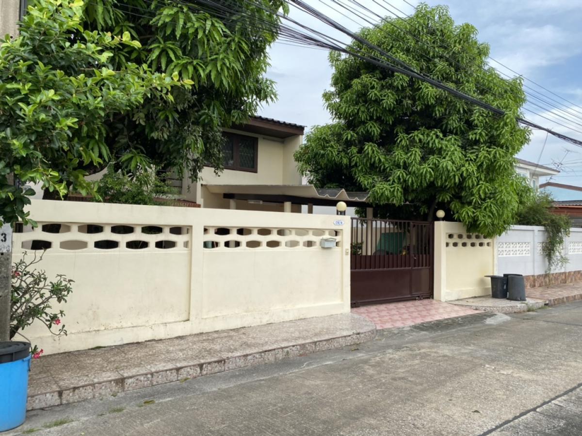 For RentHouseRamkhamhaeng, Hua Mak : For rent❗️2-storey detached house, 3 bedrooms, Sammakorn Village, Ramkhamhaeng 112, Main D, near the main road