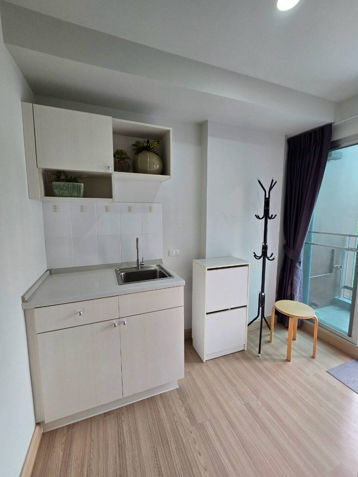 ให้เช่าคอนโดบางนา แบริ่ง ลาซาล : ใกล้รถไฟฟ้า BTS แบริ่ง (ได้สิทธิ์ จอดรถ 2คัน) 2ห้องนอน 2ห้องน้ำ 2ระเบียง