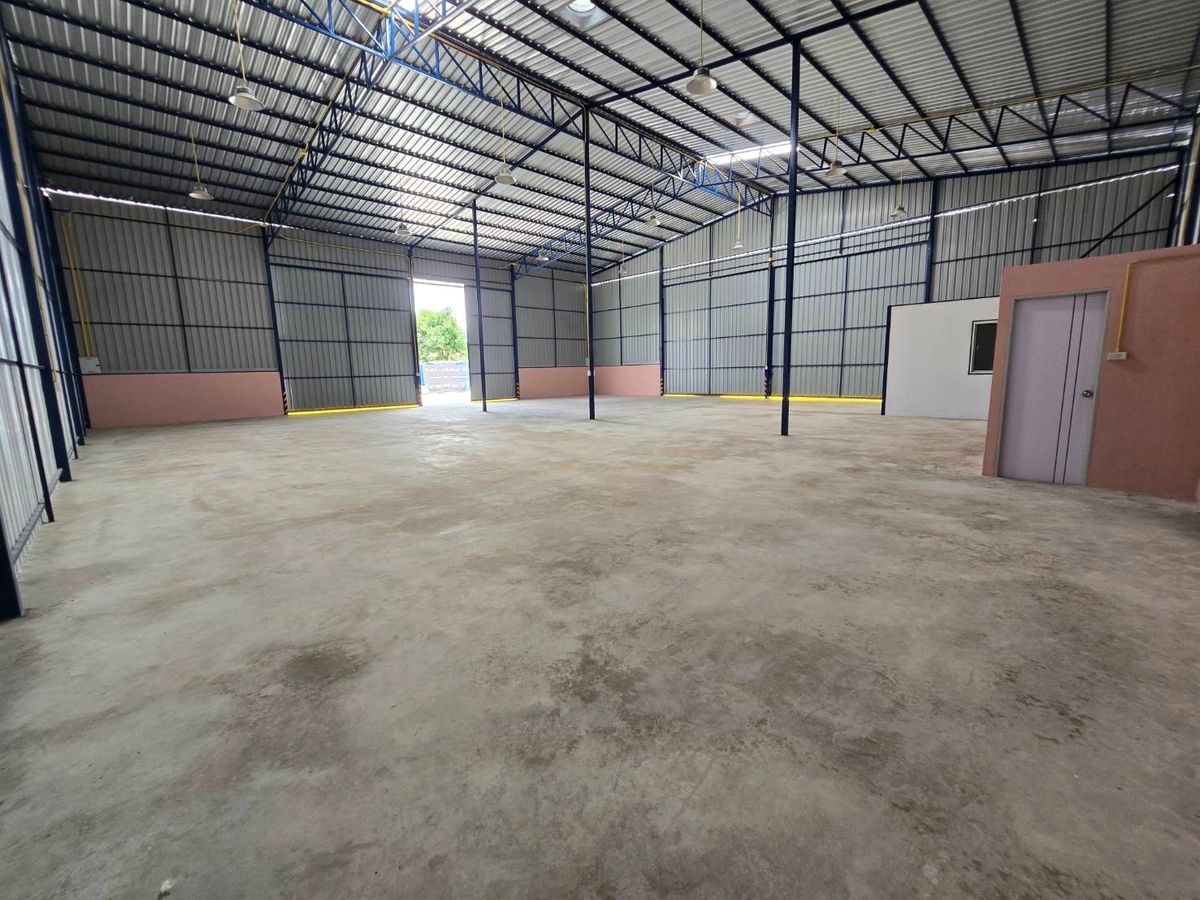 ให้เช่าโกดังพระราม 5 ราชพฤกษ์ บางกรวย : ให้เช่าโกดัง/คลังสินค้า 400 ตร.ม. พร้อมออฟฟิศ ใกล้วงเวียนพระราม 5 ราชพฤกษ์ บางกรวย นนทบุรี