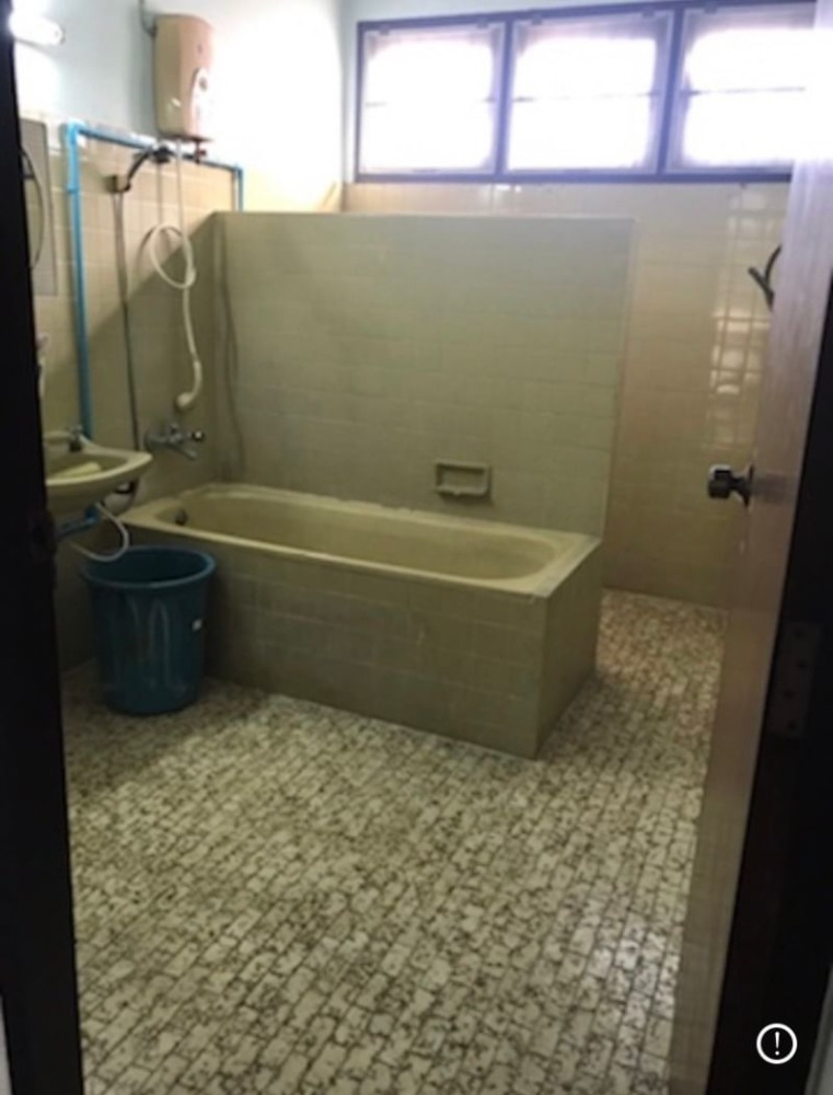 ขายที่ดินรัชดา ห้วยขวาง : ขายที่ดินพร้อมสิ่งปลูกสร้างขนาด 217 ตรว. แปลงมุม รัชดา-สุทธิสาร ซอยจิ๊ปดำริห์ ใกล้แหล่งธุรกิจหลายทำเล อารีย์ พหลโยธิน รัชดา และห้วยขวาง