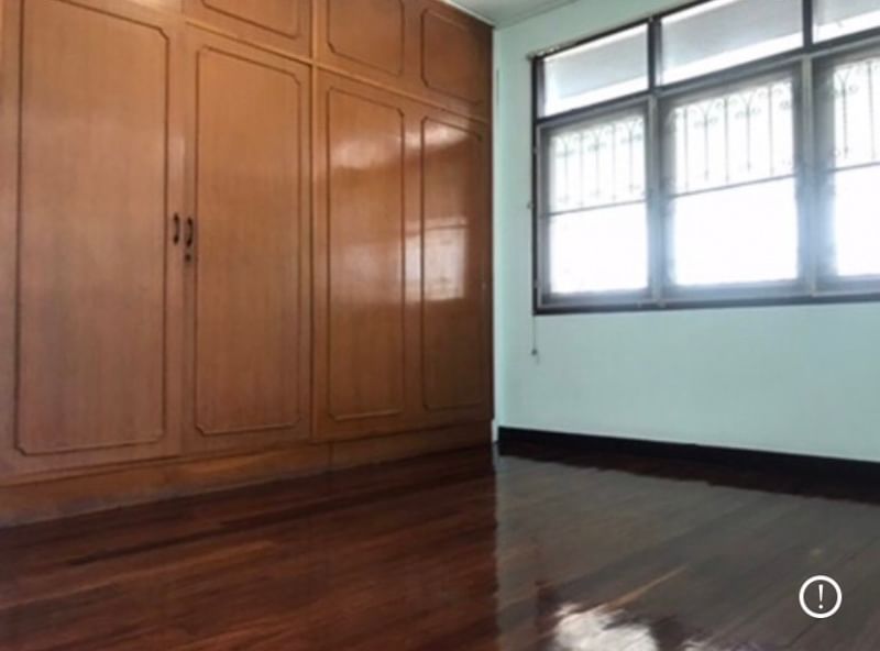 ขายที่ดินรัชดา ห้วยขวาง : ขายที่ดินพร้อมสิ่งปลูกสร้างขนาด 217 ตรว. แปลงมุม รัชดา-สุทธิสาร ซอยจิ๊ปดำริห์ ใกล้แหล่งธุรกิจหลายทำเล อารีย์ พหลโยธิน รัชดา และห้วยขวาง