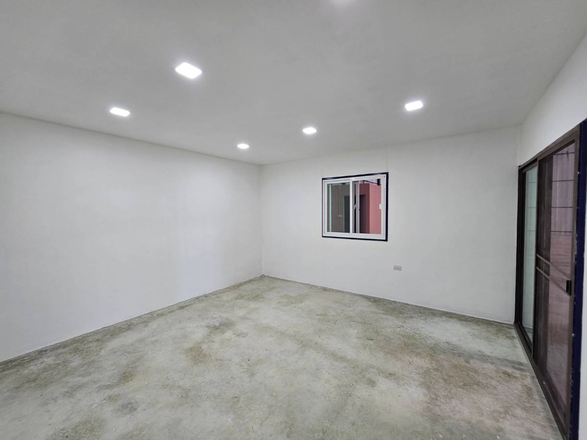 ให้เช่าโกดังพระราม 5 ราชพฤกษ์ บางกรวย : ให้เช่าโกดัง/คลังสินค้า 400 ตร.ม. พร้อมออฟฟิศ ใกล้วงเวียนพระราม 5 ราชพฤกษ์ บางกรวย นนทบุรี