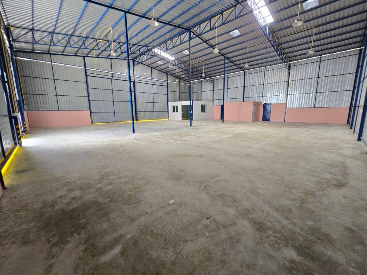 ให้เช่าโกดังพระราม 5 ราชพฤกษ์ บางกรวย : ให้เช่าโกดัง/คลังสินค้า 400 ตร.ม. พร้อมออฟฟิศ ใกล้วงเวียนพระราม 5 ราชพฤกษ์ บางกรวย นนทบุรี