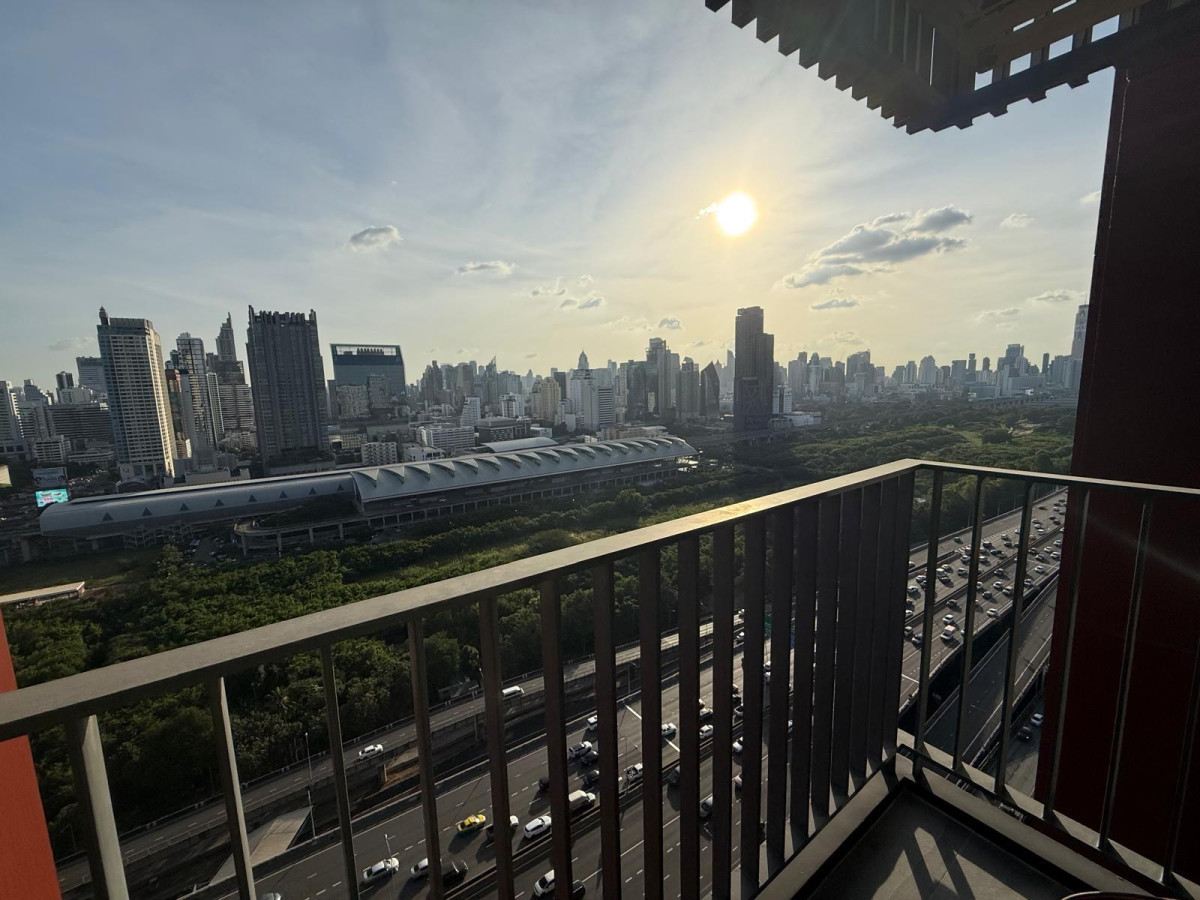 For SaleCondoRama9, Petchburi, RCA : For Sale Condo , Life Asoke Hype Rama 9 , MRT-Phra Ram 9 , Makkasan , Rat Thewi , Bangkok ,   CX-145578