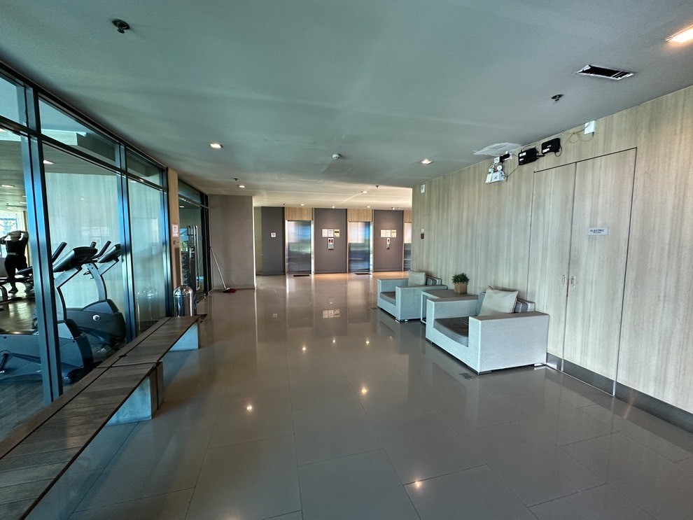 ขายคอนโดอ่อนนุช อุดมสุข : S-IDBUC114 ขาย คอนโด ไอดีโอ บลูโคฟ สุขุมวิท ชั้น12 วิวเมือง 33.61ตรม. 1นอน 1น้ำ  2.771 ล้าน 064-959-8900