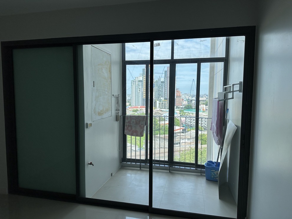 ขายคอนโดอ่อนนุช อุดมสุข : S-IDBUC114 ขาย คอนโด ไอดีโอ บลูโคฟ สุขุมวิท ชั้น12 วิวเมือง 33.61ตรม. 1นอน 1น้ำ  2.771 ล้าน 064-959-8900