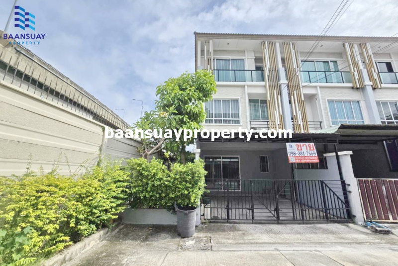 For SaleTownhomeChaengwatana, Muangthong : For sale: 3-storey townhouse, corner unit, The Pant City Village, Chaeng Watthana, near Muang Thong Thani and expressway (Muang Thong Thani checkpoint)