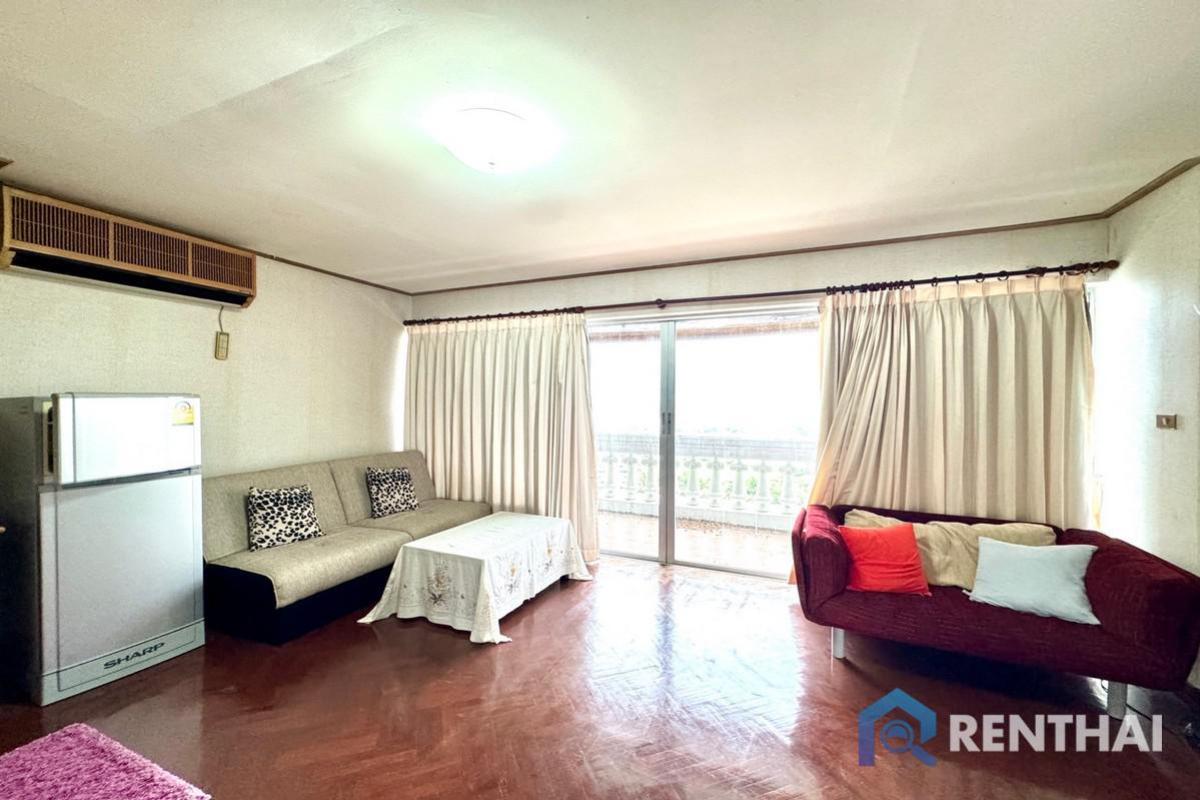 ขายคอนโดพัทยา บางแสน ชลบุรี สัตหีบ : คอนโดติดชายหาด ปาร์คบีช วงศ์อมาตย์ 1 ห้องนอน ขนาด 83 ตร.ม. วิวทะเลบนชั้นสูงที่สวยงาม