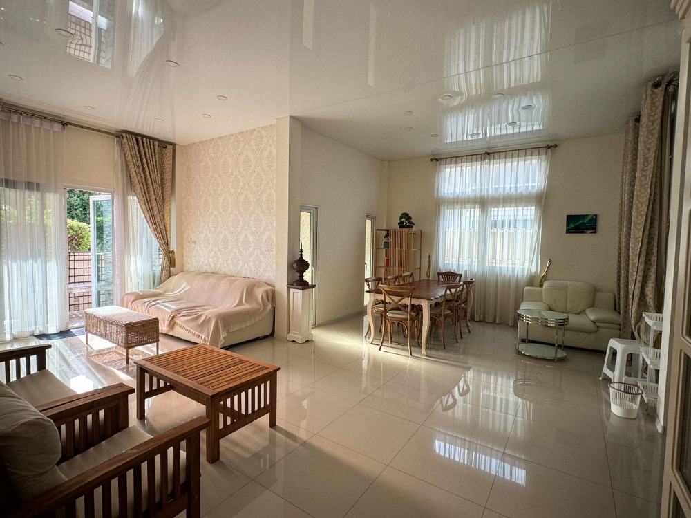 ขายบ้านพัทยา บางแสน ชลบุรี สัตหีบ : For sale  house Classic garden home 3 Bed ready to move in (S03-1893S)