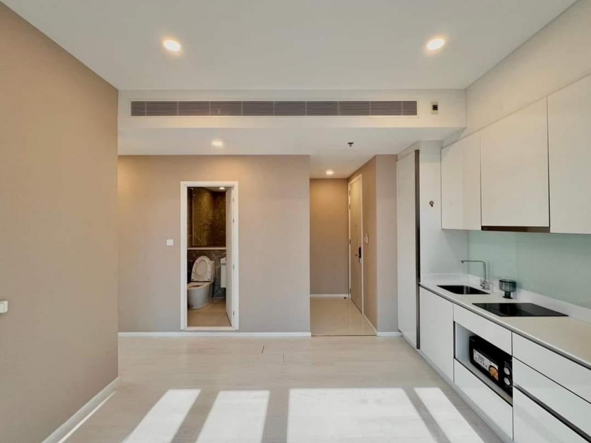 ขายคอนโดเกษตรศาสตร์ รัชโยธิน : 📢👇 Reasonable, affordable, worth price for living or investing as Mazarine Ratchayothin by Grand Unity located very close next to BTS , 180-degree huge city view in the bedroom