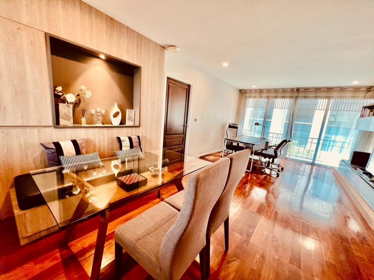 For RentOfficeSukhumvit, Asoke, Thonglor : 📢👇2 in 1Room & Office work and rest in private building, located in Thonglor surrounded by many popular restaurants, supermarkets, coffee shops, fully nice decoration.
