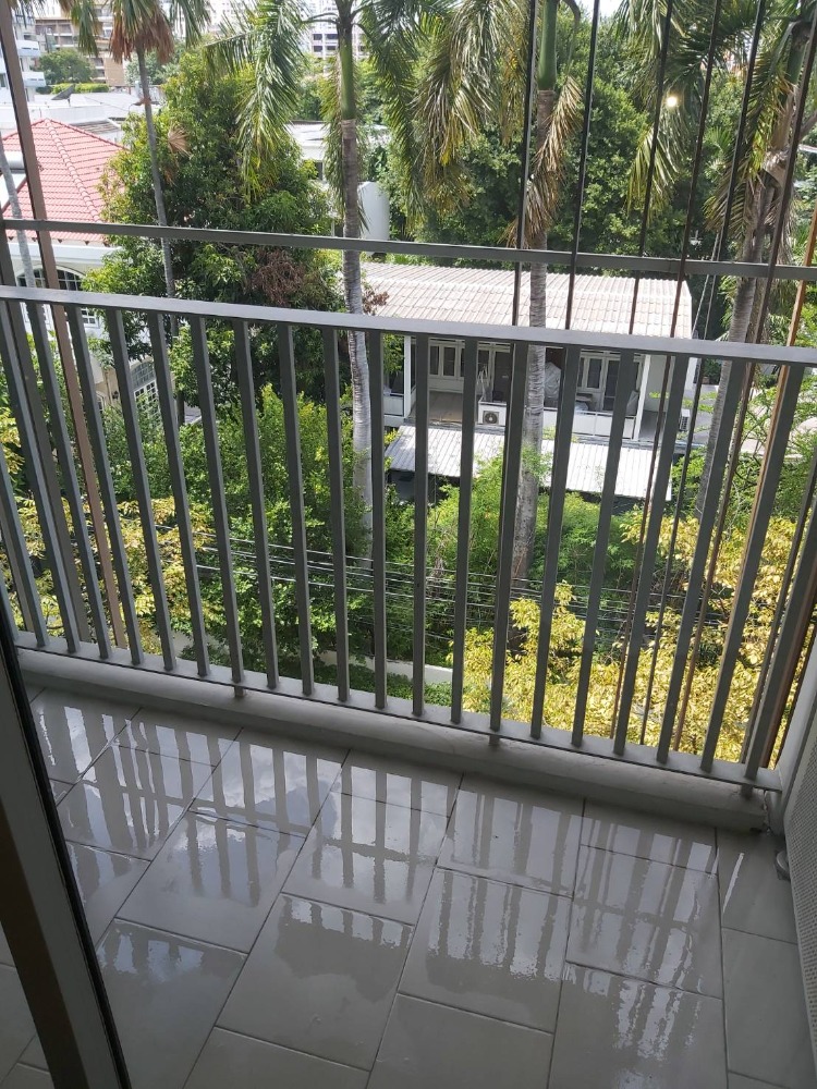 ขายคอนโดสุขุมวิท อโศก ทองหล่อ : For sale condo Via sukhumvit 31 fully furnished (S15-22174)