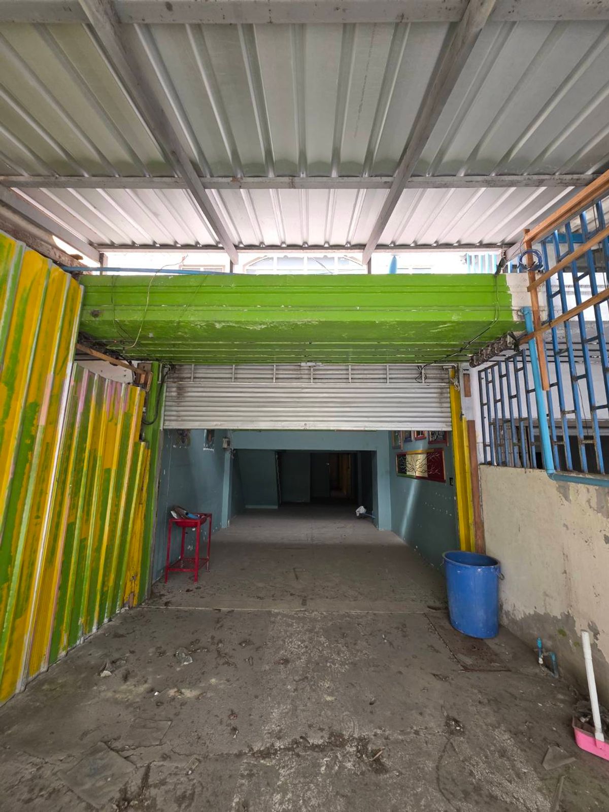 ให้เช่าอาคารพาณิชย์พัฒนาการ ศรีนครินทร์ : ให้เช่าอาคารพาณิชย์  ใกล้ รถไฟสีเหลือง ศรีแบริ่ง เพียง 2 นาที