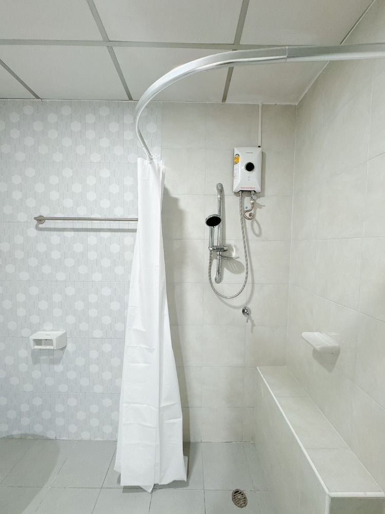 ขายคอนโดเกษตรศาสตร์ รัชโยธิน : ห้องใหญ่ 38 ตารางเมตรคอนโดติดรถไฟฟ้า สถานีรัชโยธิน เฟอร์ครบ พร้อมอยู่ วิวโล่ง ถูก  2.15 ลบ.    (P-431)