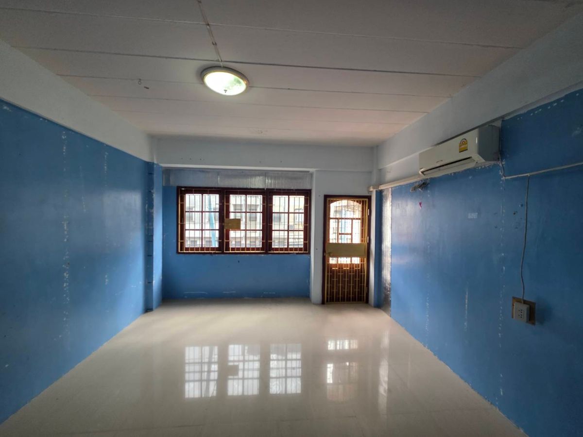 ให้เช่าอาคารพาณิชย์พัฒนาการ ศรีนครินทร์ : ให้เช่าอาคารพาณิชย์  ใกล้ รถไฟสีเหลือง ศรีแบริ่ง เพียง 2 นาที