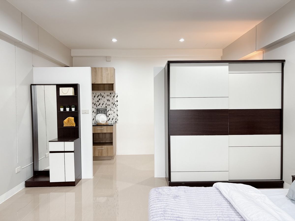 ขายคอนโดเกษตรศาสตร์ รัชโยธิน : ห้องใหญ่ 38 ตารางเมตรคอนโดติดรถไฟฟ้า สถานีรัชโยธิน เฟอร์ครบ พร้อมอยู่ วิวโล่ง ถูก  2.15 ลบ.    (P-431)