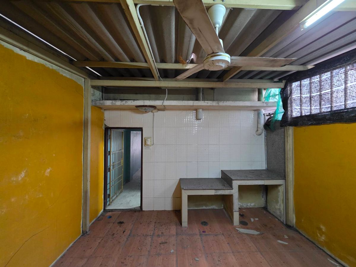 ให้เช่าอาคารพาณิชย์พัฒนาการ ศรีนครินทร์ : ให้เช่าอาคารพาณิชย์  ใกล้ รถไฟสีเหลือง ศรีแบริ่ง เพียง 2 นาที