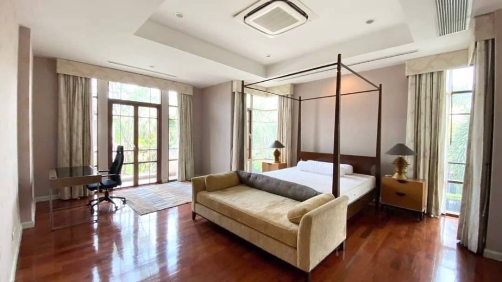 ● Luxury house ● บ้านเดี่ยว 2 ชั้น 110.00 ตร.ว. | 4 ห้องนอน มีสระว่ายน้ำ | ใกล้ BTS สถานีพระโขนง 2 นาที, โรงพยาบาลสุขุมวิท 4 นาที, Gateway เอกมัย 4 นาที Loading...