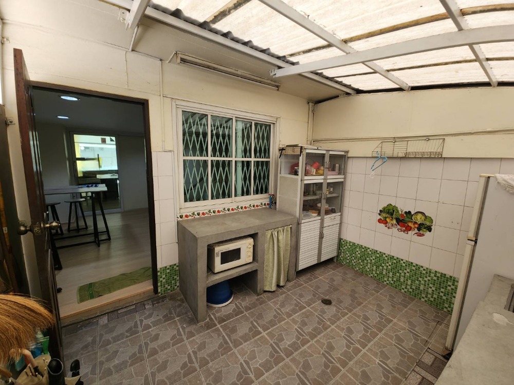 ขายอาคารพาณิชย์บางนา แบริ่ง ลาซาล : ขายอาคารพาณิชย์ โซนศรีนครินทร์ ใกล้ ใกล้รถไฟฟ้า ศรีลาซาล 3 นาที