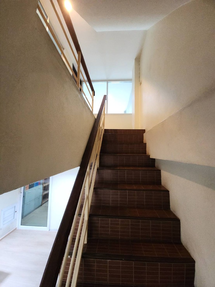 ขายอาคารพาณิชย์บางนา แบริ่ง ลาซาล : ขายอาคารพาณิชย์ โซนศรีนครินทร์ ใกล้ ใกล้รถไฟฟ้า ศรีลาซาล 3 นาที