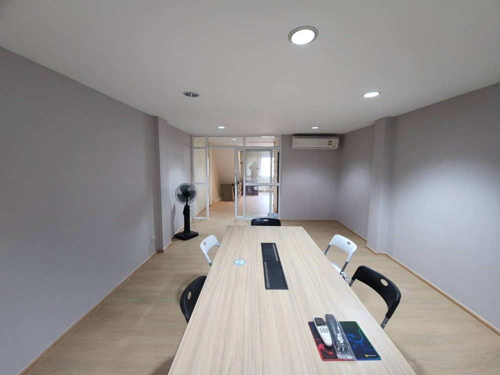 ขายอาคารพาณิชย์บางนา แบริ่ง ลาซาล : ขายอาคารพาณิชย์ โซนศรีนครินทร์ ใกล้ ใกล้รถไฟฟ้า ศรีลาซาล 3 นาที