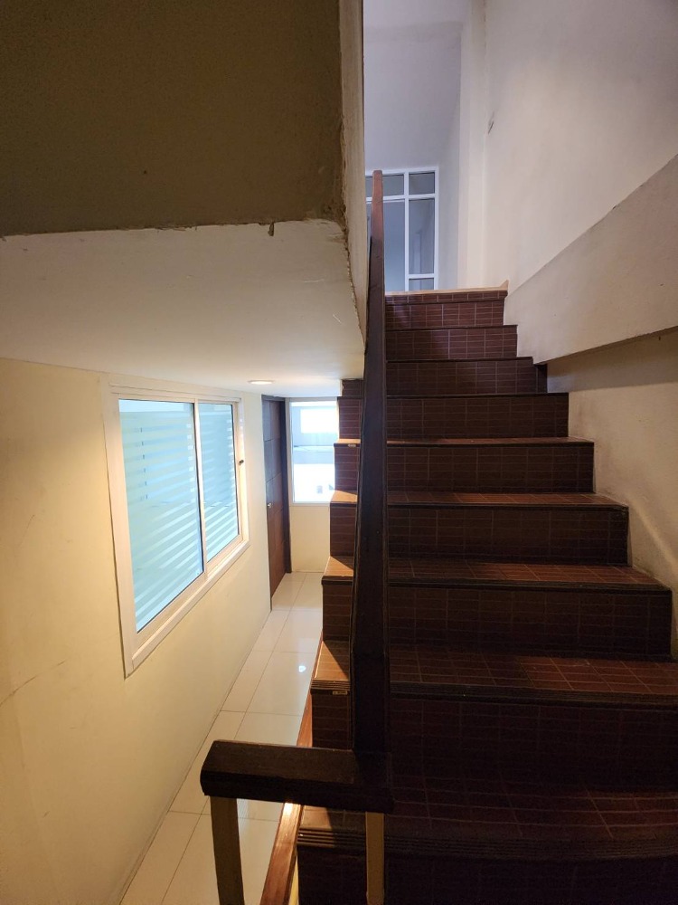 ขายอาคารพาณิชย์บางนา แบริ่ง ลาซาล : ขายอาคารพาณิชย์ โซนศรีนครินทร์ ใกล้ ใกล้รถไฟฟ้า ศรีลาซาล 3 นาที