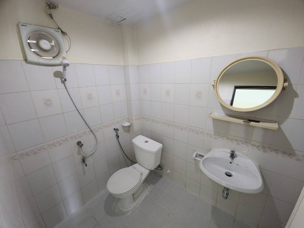 ขายอาคารพาณิชย์บางนา แบริ่ง ลาซาล : ขายอาคารพาณิชย์ โซนศรีนครินทร์ ใกล้ ใกล้รถไฟฟ้า ศรีลาซาล 3 นาที