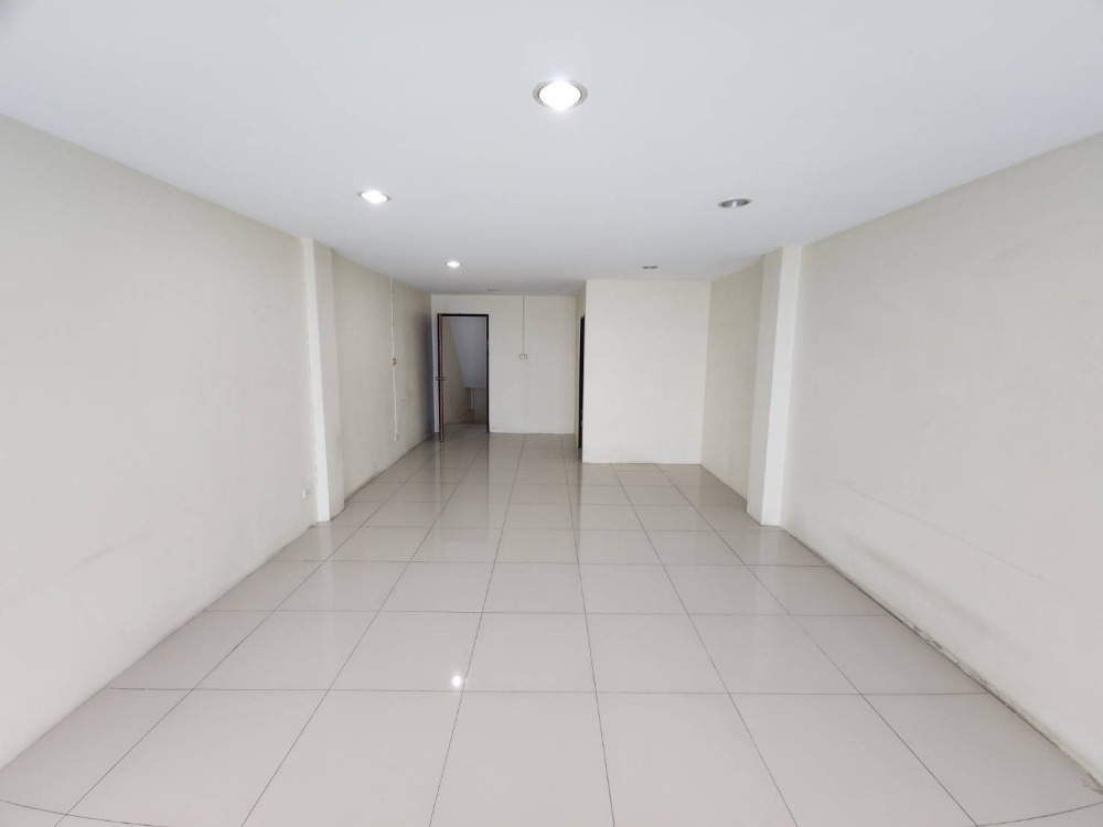 ขายอาคารพาณิชย์บางนา แบริ่ง ลาซาล : ขายอาคารพาณิชย์ โซนศรีนครินทร์ ใกล้ ใกล้รถไฟฟ้า ศรีลาซาล 3 นาที