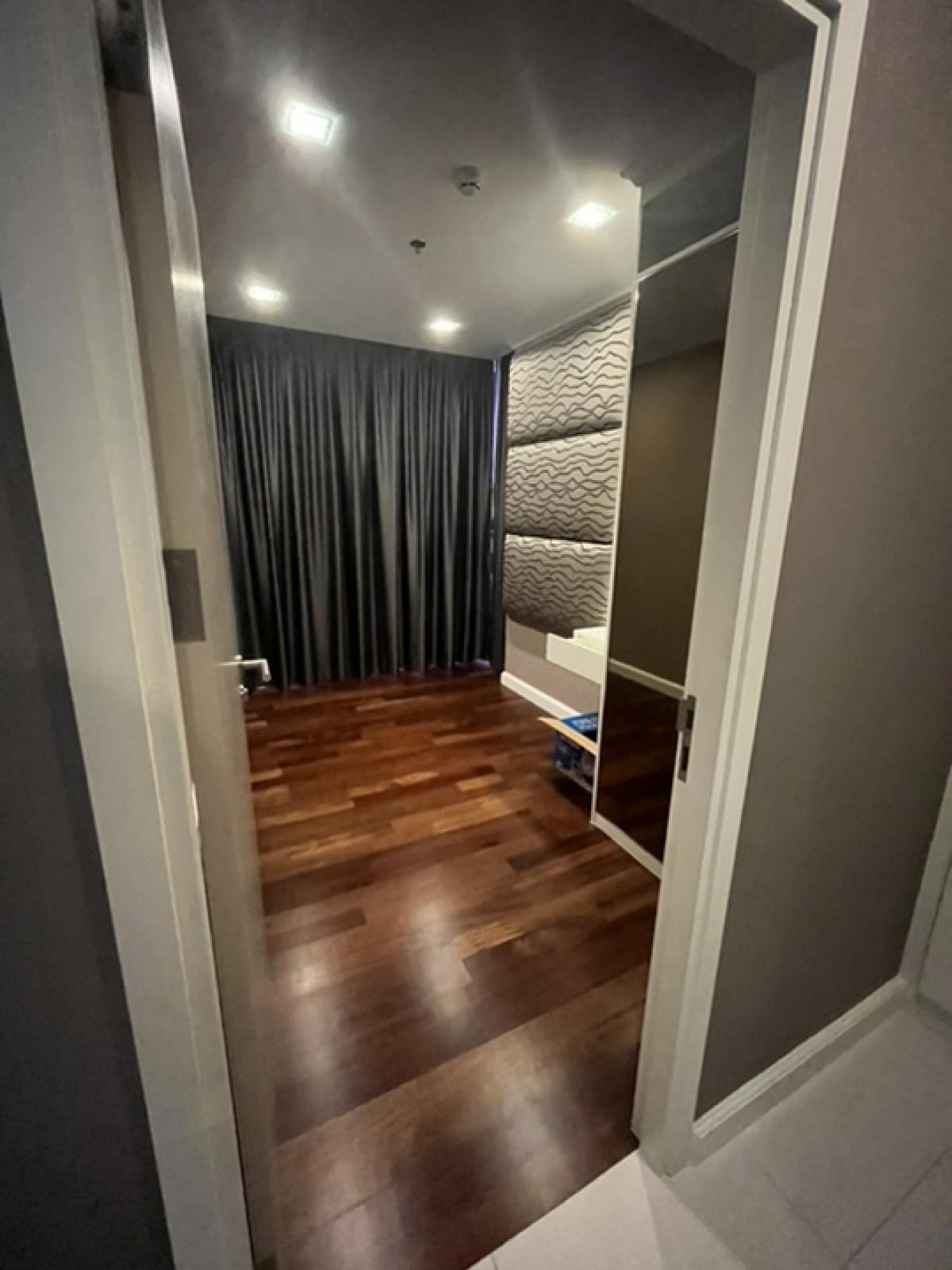 ให้เช่าคอนโดสมุทรปราการ สำโรง : For rent the metropolis samrong interchange. Contract 1 year (min). Price : 22,000 bath / month. Size : 52 Sqm.( 2 bedroom  1 